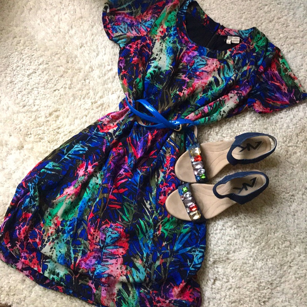 🌺HP🌺 Colorful Japan Shift Dress xs M
